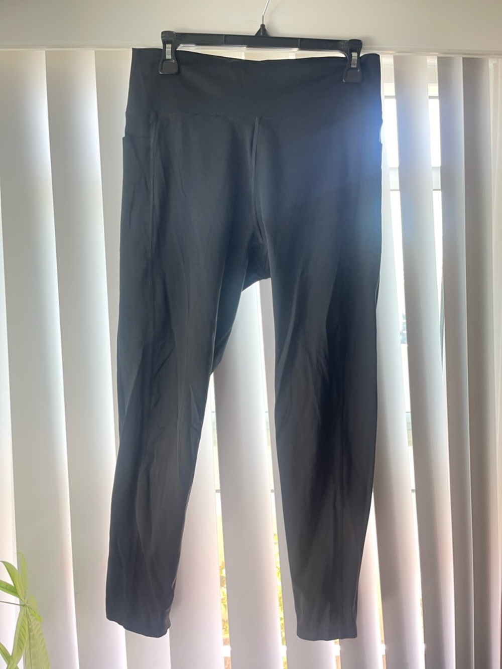 Danskin Black High-Rise Pocket Leggings